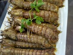 -扒虾小妹儿麻辣海鲜(宏图街店)