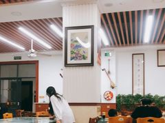 大堂-尕西新疆大盘鸡(回辉村分店)