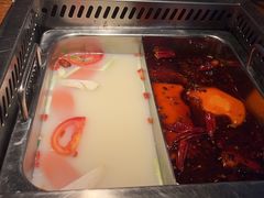 -洪焱重庆老火锅(万福花园店)