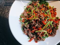 -鱼鲜饭香·招牌汽锅剁椒鱼头王