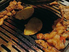 -臻牛烤肉