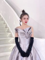 -艾米丽婚纱礼服