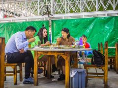 -四川小胡子海鲜(丁村万人海鲜广场店)