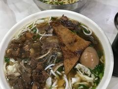 -花溪王记牛肉粉(四季花溪商场店)