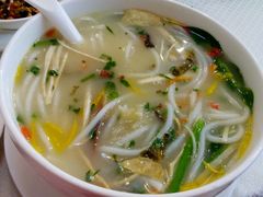过桥米线-蝴蝶泉宾馆-中餐厅