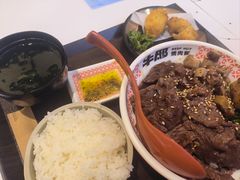 -牛邸·烧肉饭(来福士店)