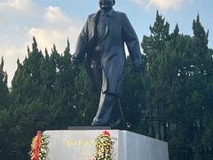 -荔枝公园-小平画像广场