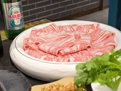 -宽板凳老灶火锅(台湾街店)