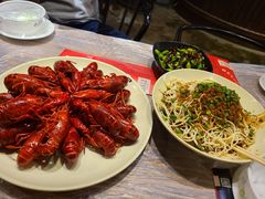 -巴厘龙虾·榜首油焖大虾(音乐学院·沿江酒馆店)