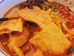 -弘束束柳州深巷螺蛳粉(珠江路店)