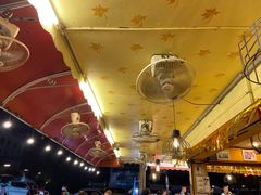-J Daeng Seafood