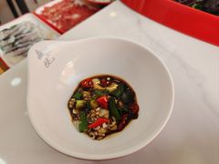 -毛辣果·贵州红酸汤牛肉火锅(西单店)