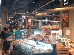 -盒马鲜生(丁香国际店)