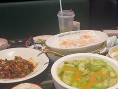 -新白鹿餐厅(虹桥南丰城店)