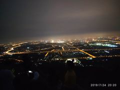 -鬼笑石后山停车场
