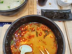 -花馬肆云南米线(汉神店)