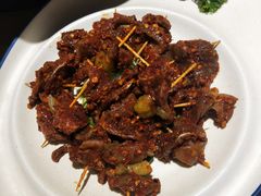 -白乐天毛肚火锅馆(解放碑店)
