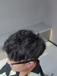 -宫铭烫发染发接发店