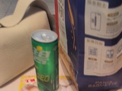 -小杨生煎(金山百联购物中心3楼店)