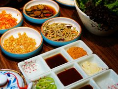 -明洞阿姨·韩式酱蟹烤肉·创意料理(三元桥店)