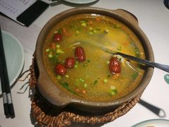 -自己人·宜昌菜(水悦城店)