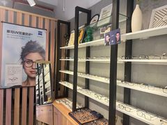 -瑞司视光眼镜·蔡司战略合作眼镜店(新街口店)