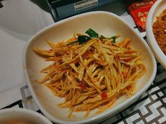 -靓虾二哥长沙地标小龙虾(五一广场店)