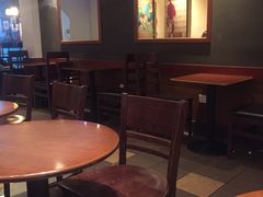 大堂-星巴克(广州淘金路店)