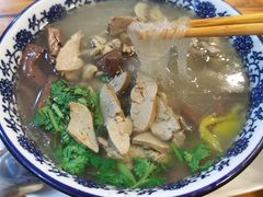 -叶新小吃店(来凤小区总店)