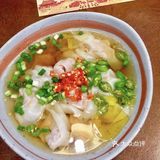 东立国际花城2号门出门右手。特色推荐