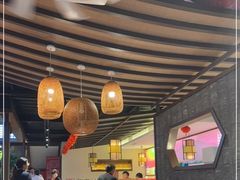 -魏铭鱼头捞饭(晋阳路店)