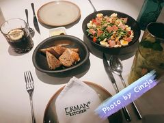 餐前面包-Erman岩烧牛排(虹桥南丰城店)