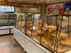 面包甜点陈列柜-味多美蛋糕(亚非大厦店)