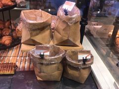 -巴黎贝甜(大宁国际商业广场店)
