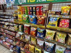 -全家便利店(秀沿路店)