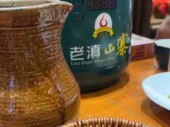 -老滇山寨•云南特色菜•地方菜•民族风情歌舞表演(金碧店)