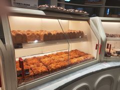 -HOT CRUSH趁热集合·现烤面包(环球港店)