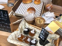 -沁屋面包店(人民东路店)