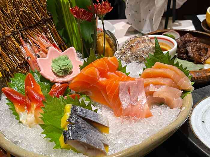 匠和风精致料理(浦西万达店)-"环境比较嘈杂～服务态度很好～菜品也很