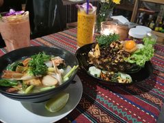 -Tikky Cafe