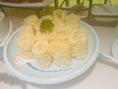-左庭右院鲜牛肉火锅(浦江欢乐颂店)