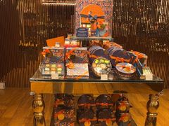-VENCHI 闻绮(上海佛罗伦萨小镇店)