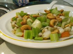 -越百海海鲜餐厅(坦洲店)