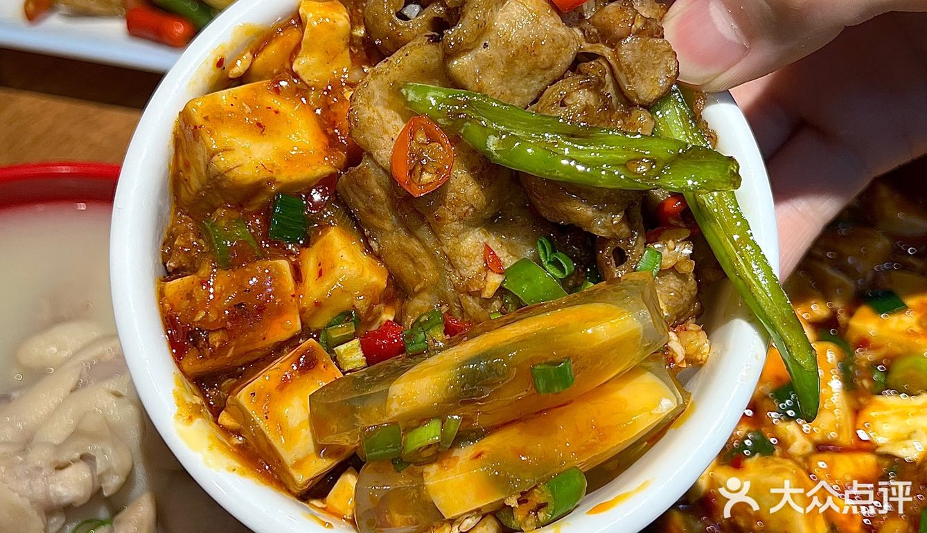 来成都不吃蹄花=白来‼️太古里人均50💰满满胶原蛋白🤤