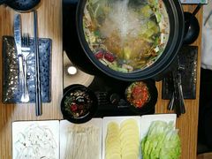 -陆记牛庄·碳锅龙虾烧烤(爱上花园店)