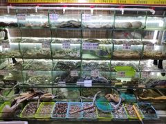 -覃记海鲜美食餐厅