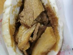 锅盔夹卤肉外-洞子口张老二凉粉(文殊院店)