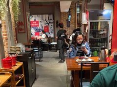 大堂-辣不二地道川菜(汉水路店)
