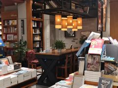 -SISYPHE BOOKS西西弗书店(龙湖滨江天街店)