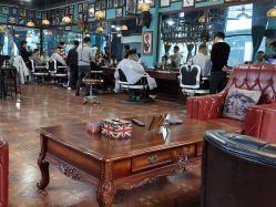 -青青男士理发馆（绅士复古油头馆）